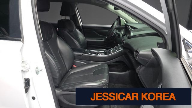 2021 Hyundai The New Santa Fe - Thumbnail 5