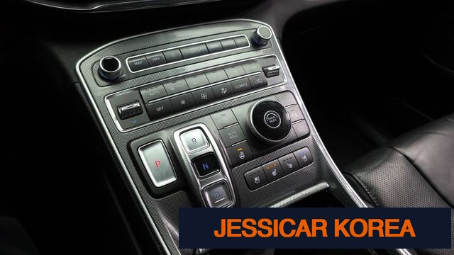 2021 Hyundai The New Santa Fe - Thumbnail 11