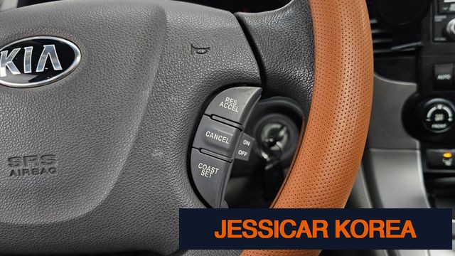 2013 Kia Carnival R - Thumbnail 6