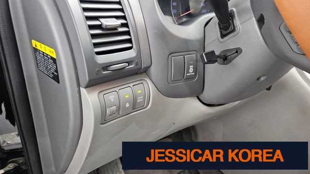 2013 Kia Carnival R - Thumbnail 8