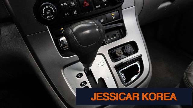 2013 Kia Carnival R - Thumbnail 16