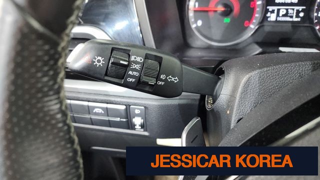2022 KG Mobility Beautiful Korando - Thumbnail 8