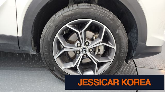 2022 KG Mobility Beautiful Korando - Thumbnail 19