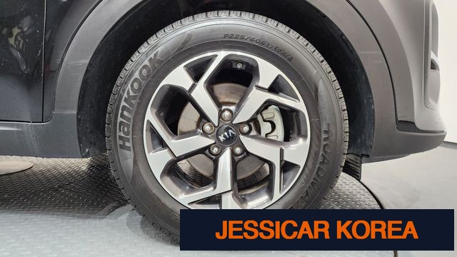 2022 Kia Sportage the bold - Thumbnail 4