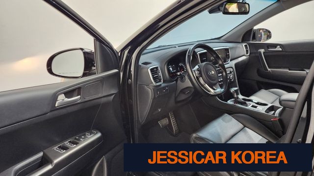2022 Kia Sportage the bold - Thumbnail 10