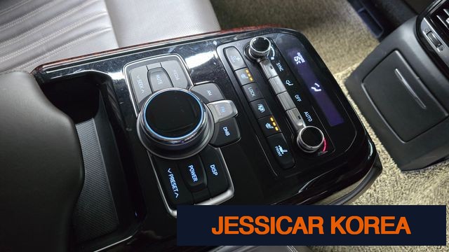2018 Genesis EQ900 - Thumbnail 15