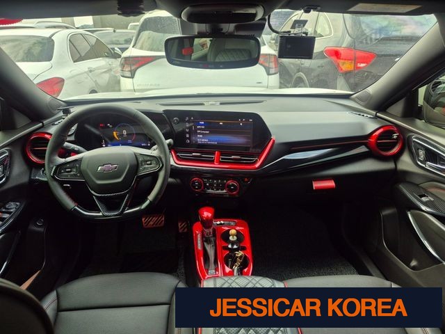 2025 Chevrolet Trax Crossover - Thumbnail 9