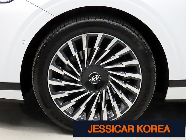 2026 Hyundai Grandeur (GN7) - Thumbnail 3