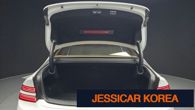 2022 Genesis G80 (RG3) - Thumbnail 4