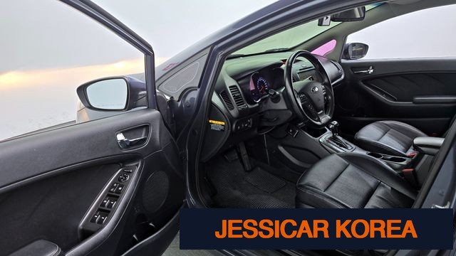 2014 Kia K3 - Thumbnail 14