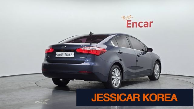 2014 Kia K3 - Thumbnail 16