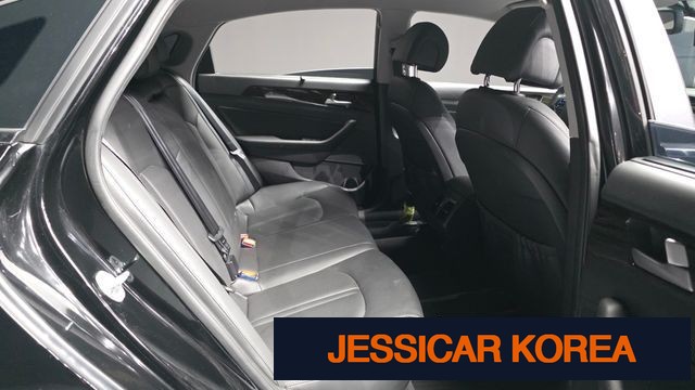 2016 Hyundai LF Sonata - Thumbnail 16
