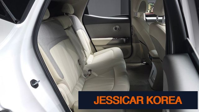2022 Genesis GV60 - Thumbnail 9