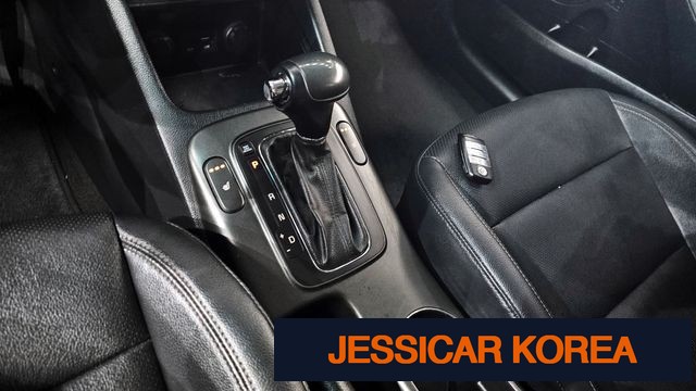 2015 Kia K3 - Thumbnail 3