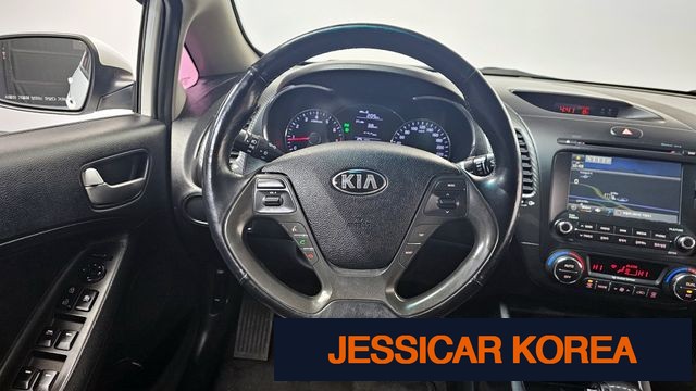 2015 Kia K3 - Thumbnail 6