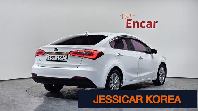 2015 Kia K3 - Thumbnail 16
