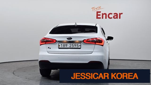 2015 Kia K3 - Thumbnail 18