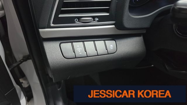2016 Hyundai Avante AD - Thumbnail 2