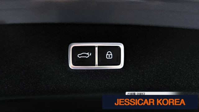 2025 Genesis G90 (RS4) - Thumbnail 3