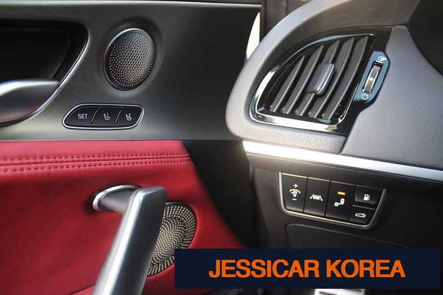 2020 Kia Stinger - Thumbnail 4