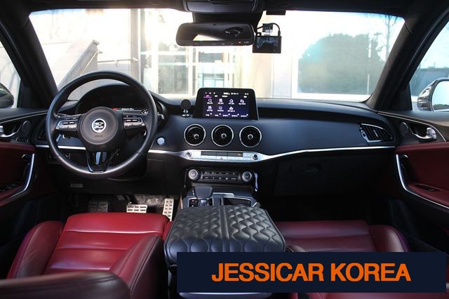 2020 Kia Stinger - Thumbnail 6
