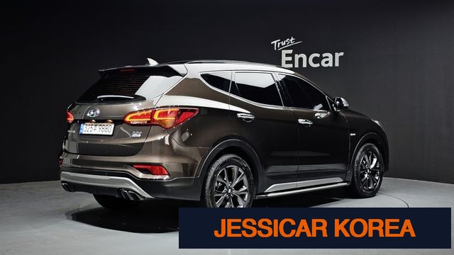 2018 Hyundai Santa Fe The Prime - Thumbnail 3