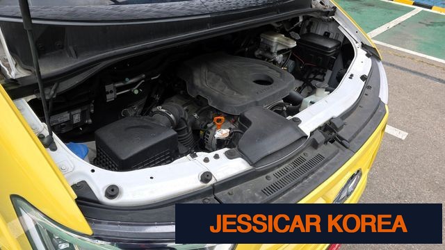 2015 Hyundai Solati - Thumbnail 2