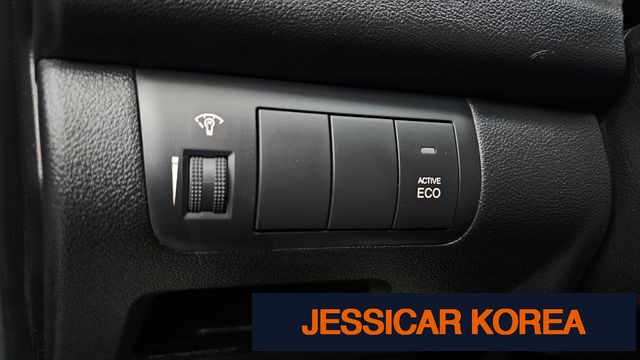 2012 Kia forte - Thumbnail 2