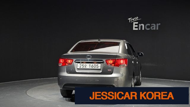 2012 Kia forte - Thumbnail 3
