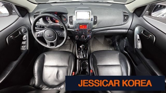 2012 Kia forte - Thumbnail 4