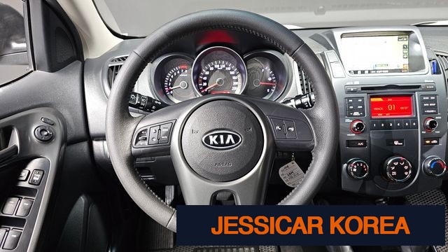 2012 Kia forte - Thumbnail 13