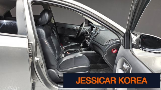 2012 Kia forte - Thumbnail 16