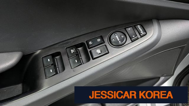 2017 Hyundai IONIQ Electric - Thumbnail 19