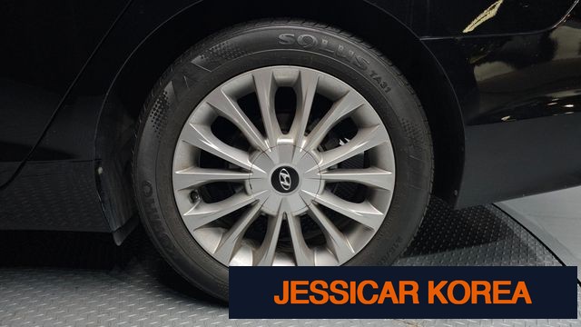 2016 Hyundai LF Sonata - Thumbnail 12