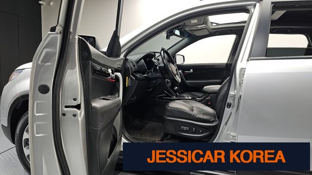 2013 Kia New Sorento R - Thumbnail 2