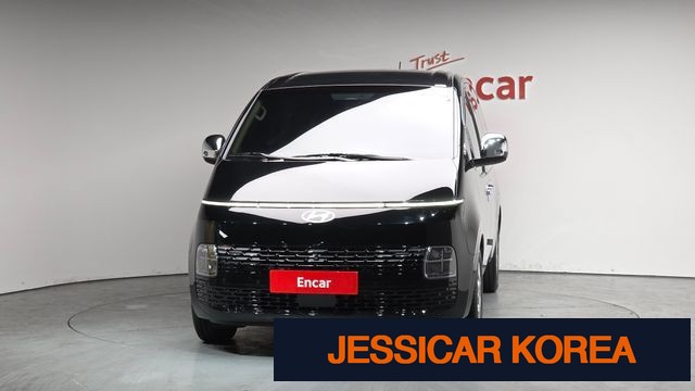 2025 Hyundai Staria - Thumbnail 3