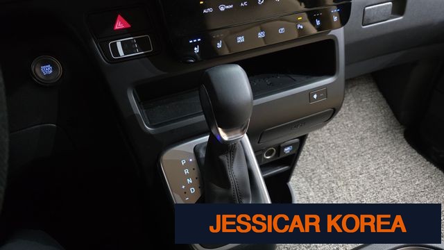 2025 Hyundai Staria - Thumbnail 7