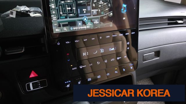 2025 Hyundai Staria - Thumbnail 12