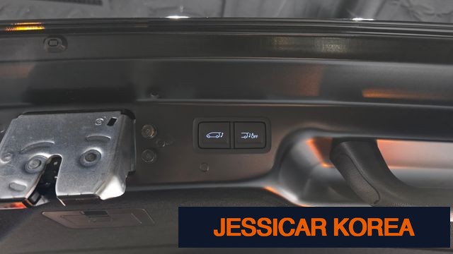 2025 Hyundai Staria - Thumbnail 13