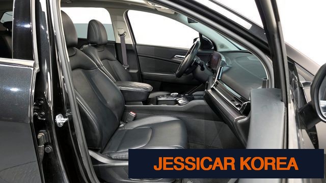 2022 Kia Sportage 5th Gen - Thumbnail 2