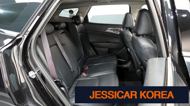 2022 Kia Sportage 5th Gen - Thumbnail 9