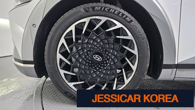 2022 Hyundai Ioniq 5 - Thumbnail 16