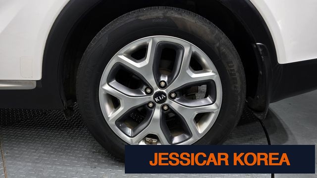 2016 Kia All New Sorento - Thumbnail 3