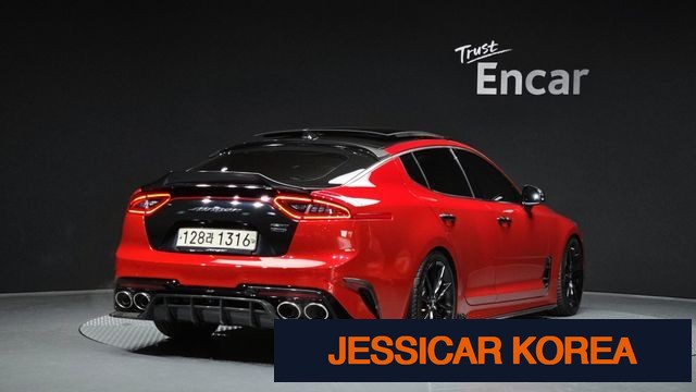 2019 Kia Stinger - Thumbnail 4