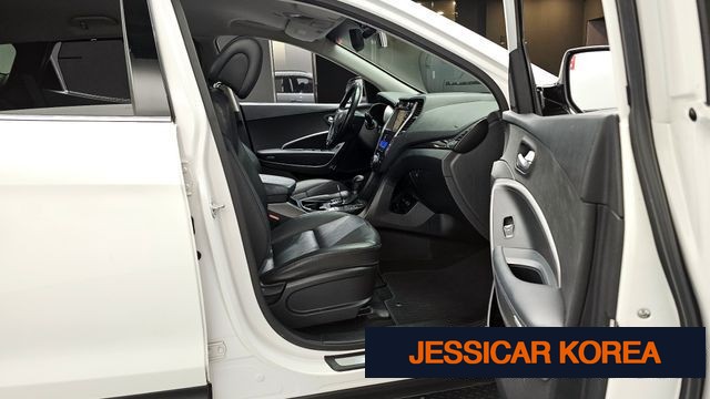 2015 Hyundai Santa Fe DM - Thumbnail 2
