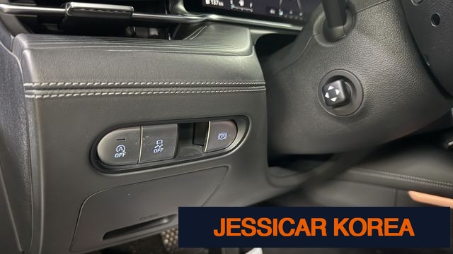 2023 Genesis G90 (RS4) - Thumbnail 4