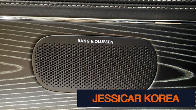2023 Genesis G90 (RS4) - Thumbnail 13