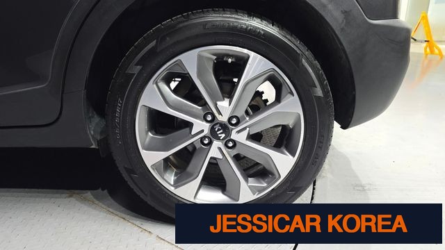 2019 Kia stonic - Thumbnail 3
