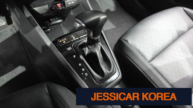 2019 Kia stonic - Thumbnail 7