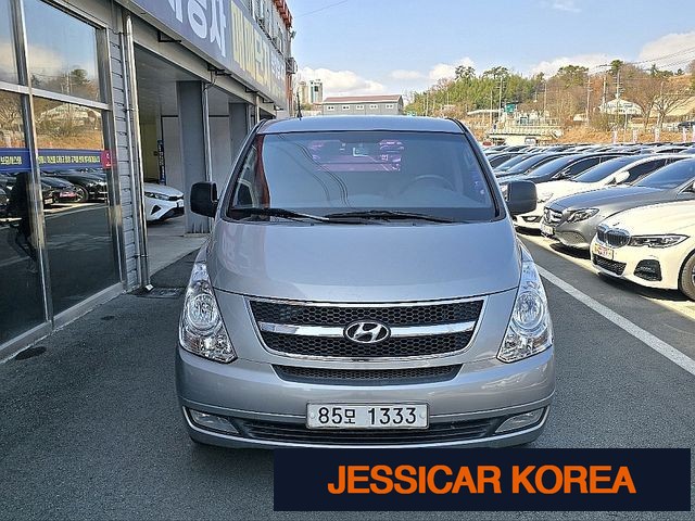 2016 Hyundai Grand Starex - Thumbnail 4